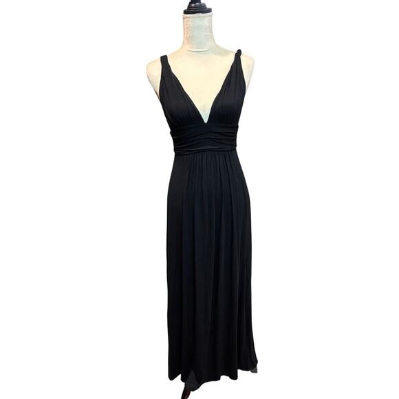 Frenzy Dresses & Skirts - Black V-Neck Sleeveless Maxi Dress Size XS